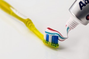 toothbrush-571741_960_720.jpg